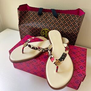 Tory Burch Cream and Black Sandals with Elegant Design